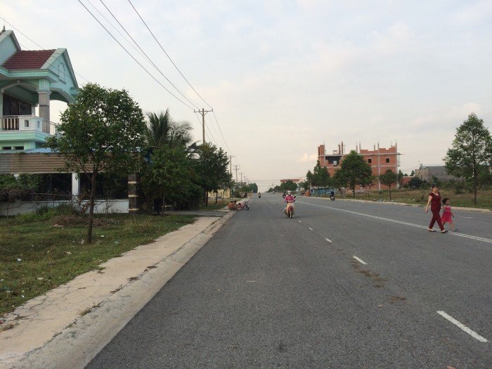 Đất nông nghiệp xã Tân Hiệp, huyện Hóc Môn, hẻm xe hơi, 4.200m