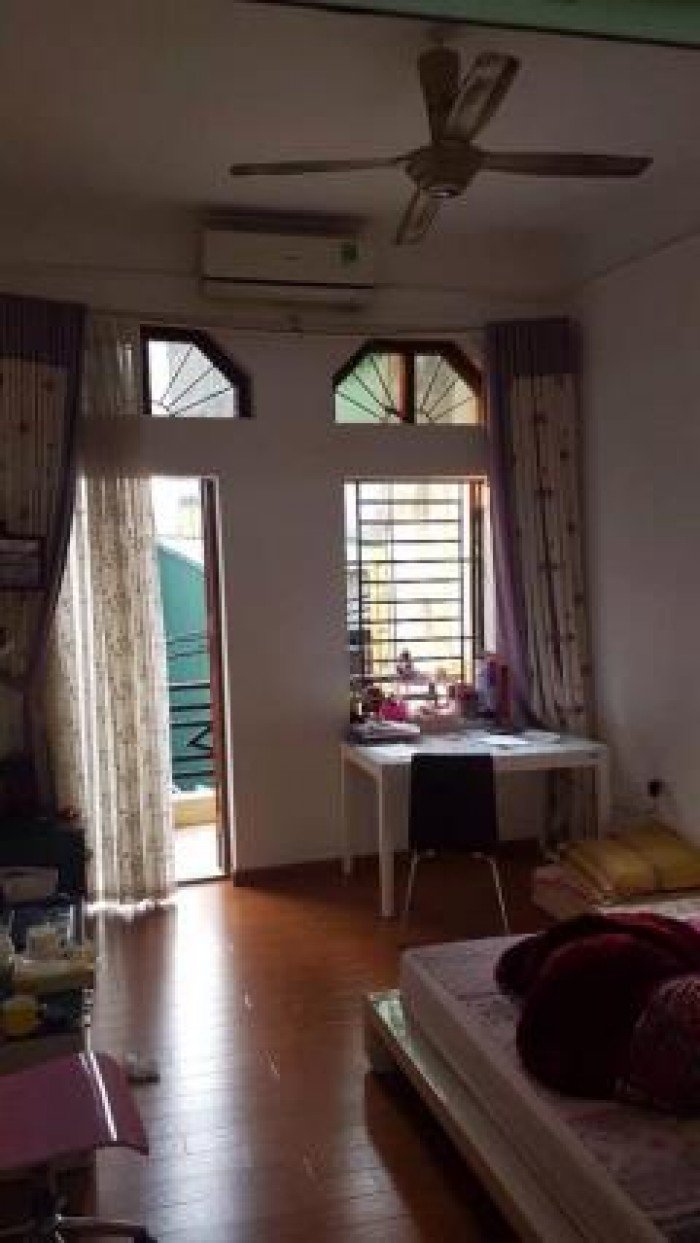 Bán nhà ĐẸP Thịnh Quang, ô tô đỗ cửa, KINH DOANH, khu vực trung tâm giá 2.9 tỷ.