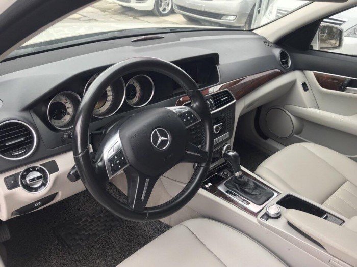 Mercedes C250 sản xuất 2011 đăng ký chính chủ từ đầu