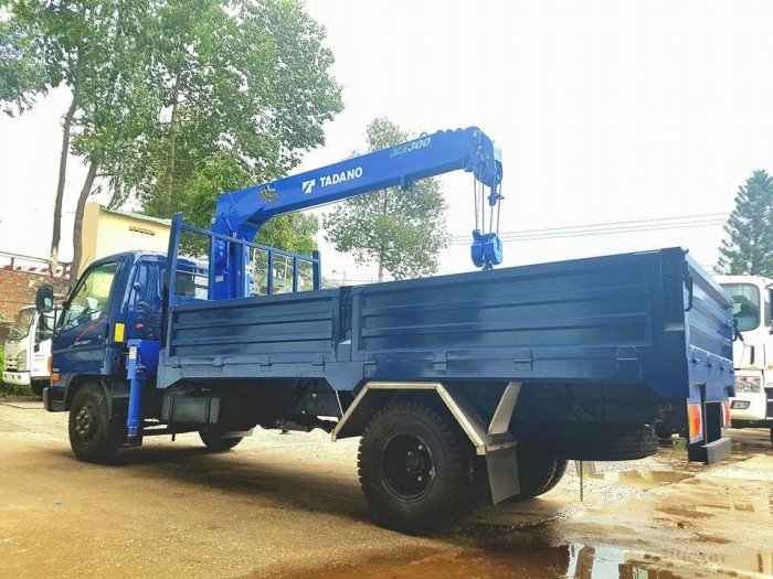 Bán xe tải Hyundai 8T HD800 gắn cẩu giao ngay