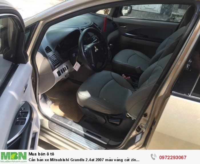 Cần bán xe Mitsubishi Grandis 2.4at 2007 màu vàng cát zin đẹp