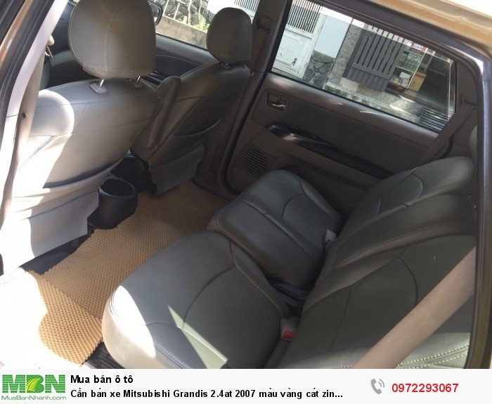 Cần bán xe Mitsubishi Grandis 2.4at 2007 màu vàng cát zin đẹp