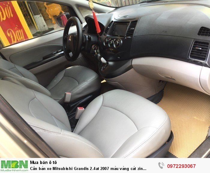 Cần bán xe Mitsubishi Grandis 2.4at 2007 màu vàng cát zin đẹp