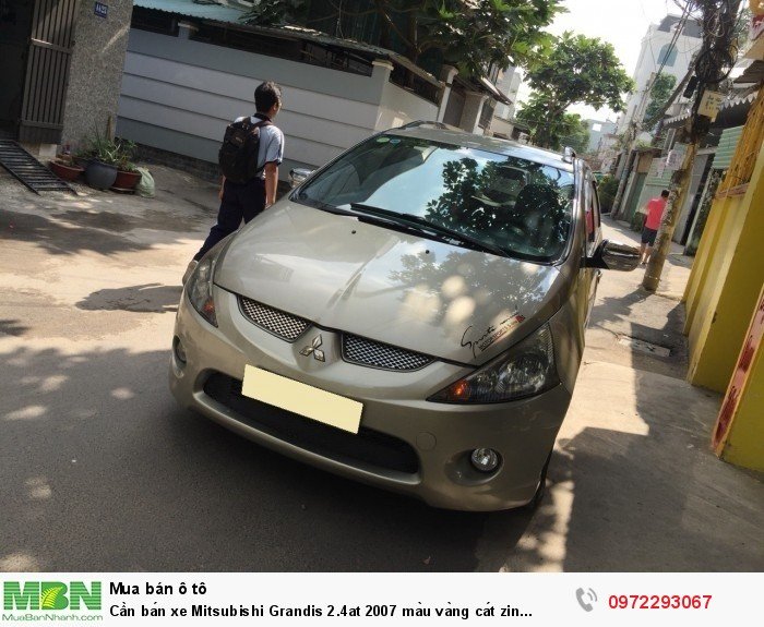 Cần bán xe Mitsubishi Grandis 2.4at 2007 màu vàng cát zin đẹp
