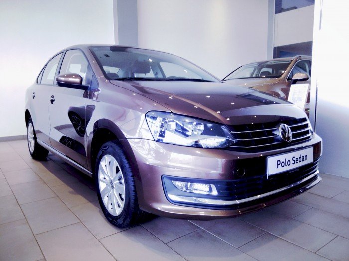 Ưu đãi vàng - Nhanh tay sở hữu The New Volkswagen Polo Sedan DOHC I4 màu nâu tại VW Đà Nẵng