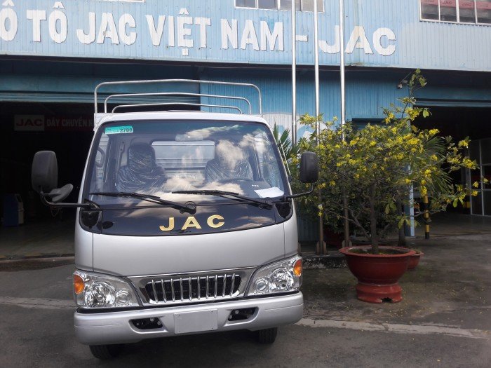 jac 3.4 tấn đời xe 2017 có xe giao ngay