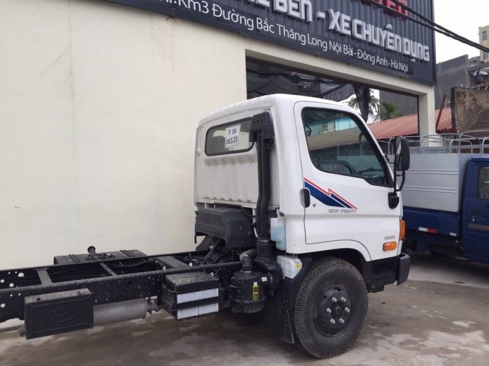 Xe tải Hyundai HD800 8 tấn thùng dài 5m1 giá tốt