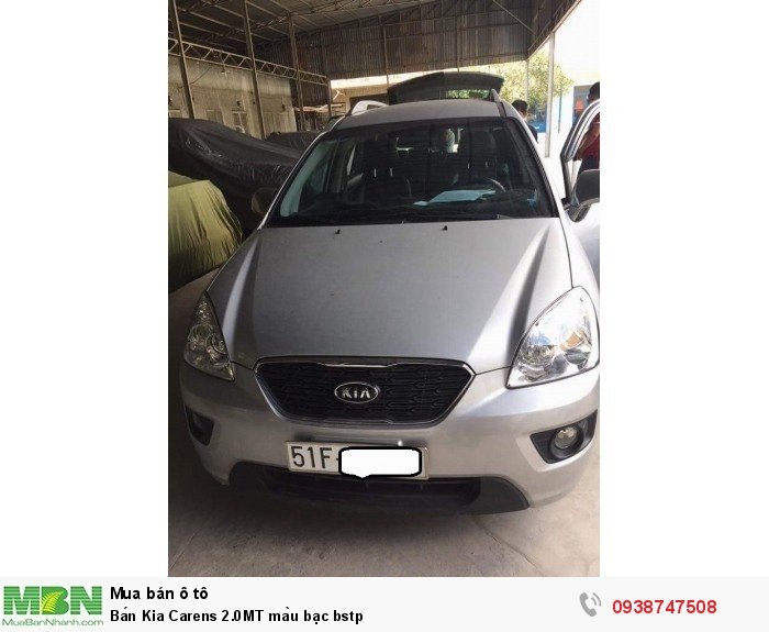 Bán Kia Carens 2.0MT màu bạc bstp