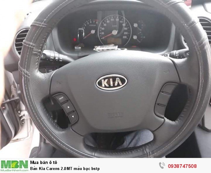 Bán Kia Carens 2.0MT màu bạc bstp
