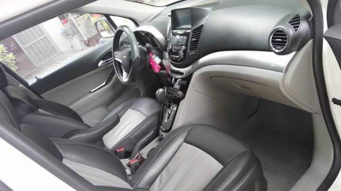 Bán 7 chỗ Chevrolet Orlando 1.8LTZ tự động màu trắng xe gia đình