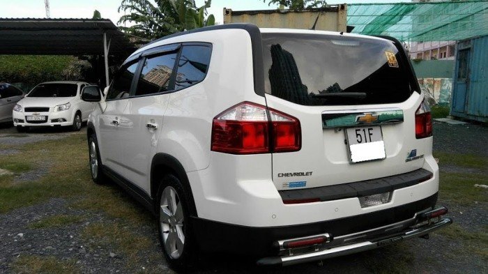 Bán 7 chỗ Chevrolet Orlando 1.8LTZ tự động màu trắng xe gia đình