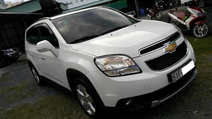 Bán 7 chỗ Chevrolet Orlando 1.8LTZ tự động màu trắng xe gia đình