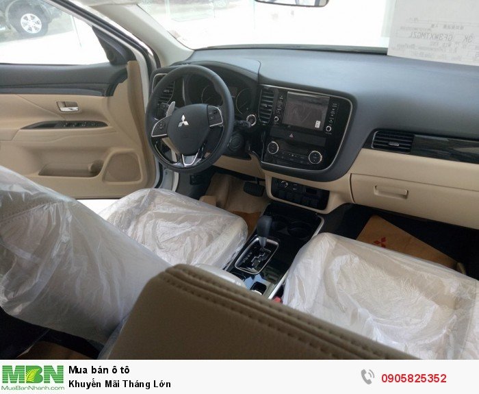 Khuyến Mãi Tháng Lớn Mitsubishi Outlander