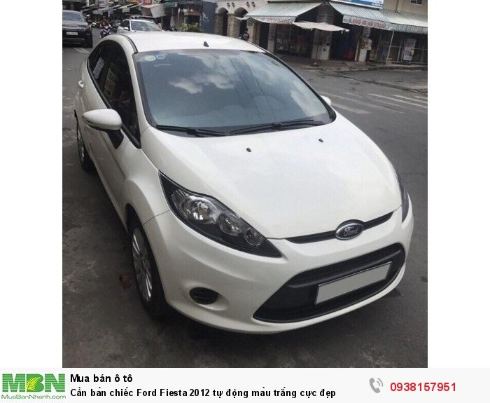 Cần bán chiếc Ford Fiesta 2012 tự động màu trắng cực đẹp