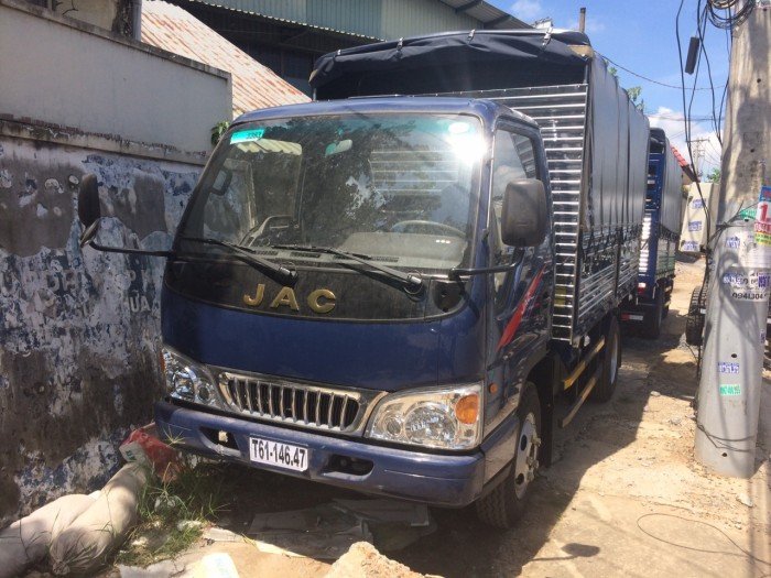 Bán xe tải JAC 2t4 | Giá xe tải JAC 2018 | xe tải JAC 2t4 thùng dài 3.7 mét