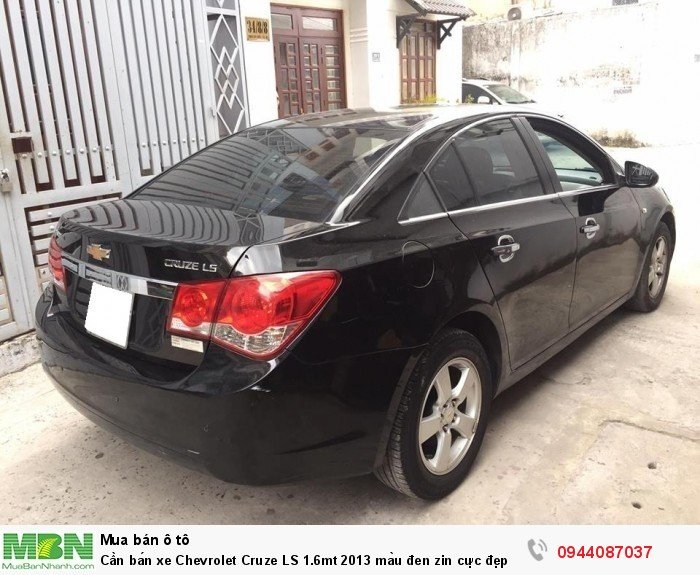 Cần bán xe Chevrolet Cruze LS 1.6mt 2013 màu đen zin cực đẹp