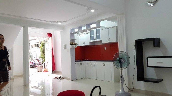 Bán gấp nhà Nguyễn Minh Hoàng(Khu K300), 80m2, 4 lầu, hẻm 8m