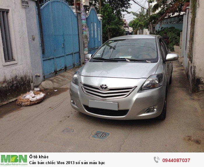 Cần bán chiếc Vios 2013 số sàn màu bạc