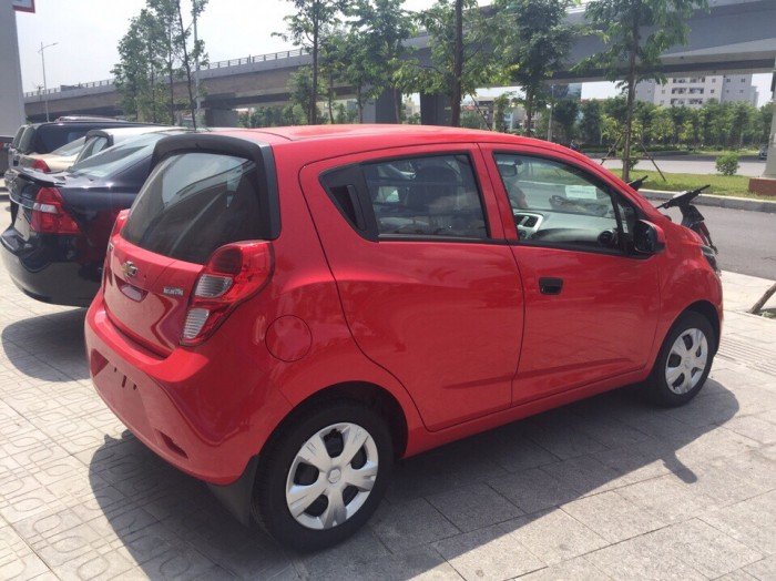 Ô tô Mỹ Chevrolet Spack 2018 chỉ từ 70 Tr