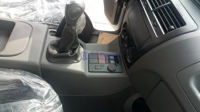 Bán xe TaTa 1.2 tấn giá 302 triệu nhập khẩu từ Ấn Độ, tiêu thụ 5l/100km.
