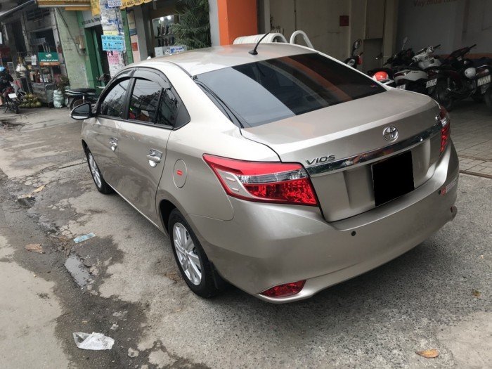 Cần bán chiếc Toyota Vios G 2017 tự động màu vàng cát cực đẹp