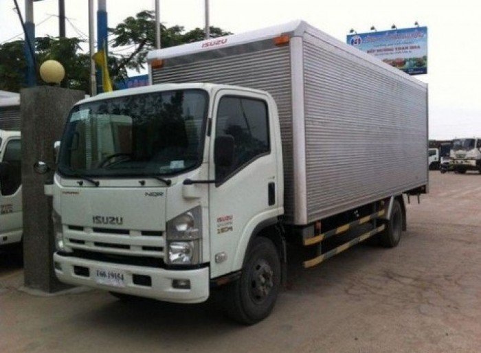 Cần bán Xe Tải Isuzu 5t5 nhập khẩu mới 100%