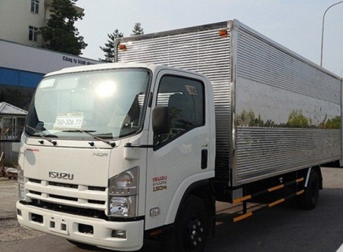 Cần bán Xe Tải Isuzu 5t5 nhập khẩu mới 100%