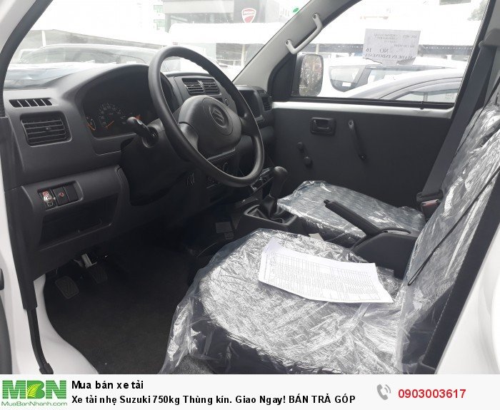 Xe tải nhẹ Suzuki 750kg Thùng kín. Giao Ngay! BÁN TRẢ GÓP