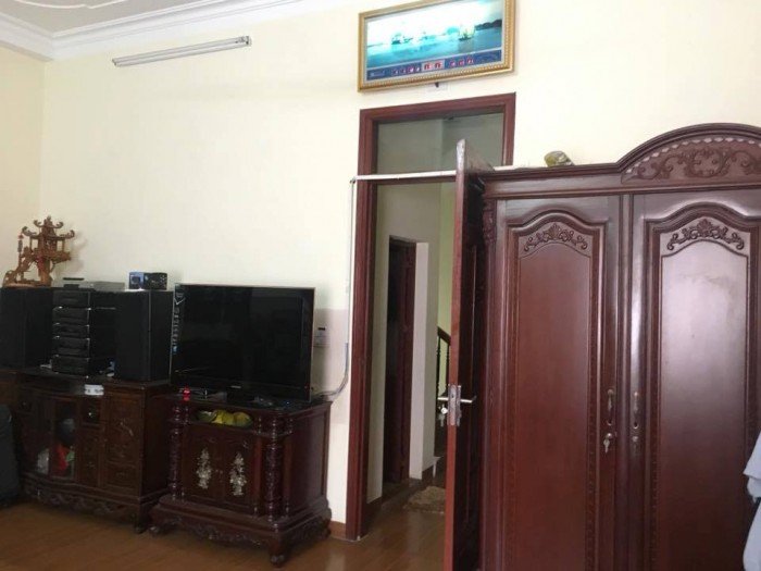 Chỉ 12,5 tỷ sở hữu nhà Mặt Phố 8-3, 106m2, 4 tầng kinh doanh cực đỉnh