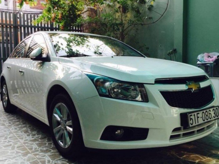 Cho thuê ô tô tự lái Chevrolet Cruze đời 2016 giá rẻ dịp tết âm lịch.