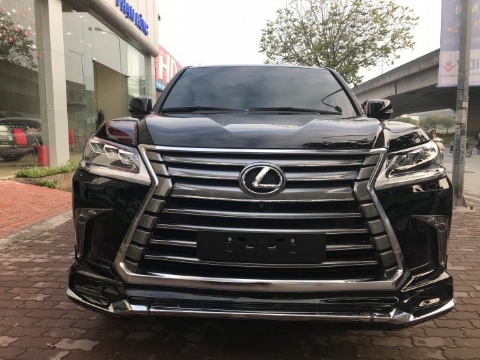 Lexus LX570 nhập khẩu model 2018 đen da bò giao ngay