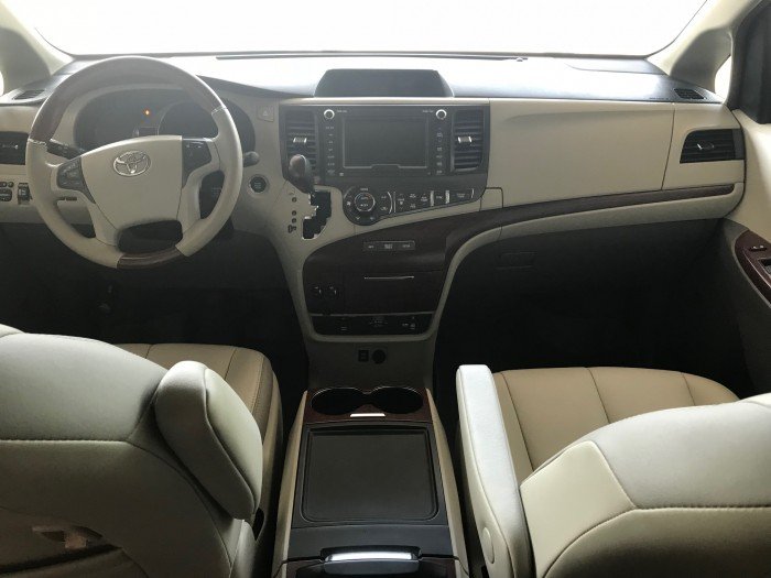 Bán Toyota Sienna limited model 2014 đăng ký 2015 bản đủ hết đồ,xe đẹp