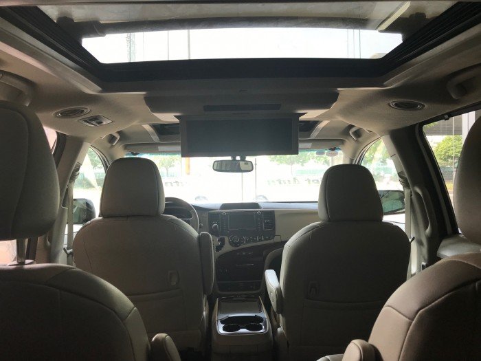 Bán Toyota Sienna limited model 2014 đăng ký 2015 bản đủ hết đồ,xe đẹp