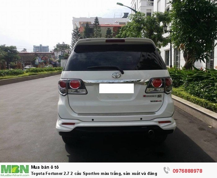 Toyota Fortuner 2.7 2 cầu Sportivo màu trắng, sản xuất và đăng ký tháng 10/2016