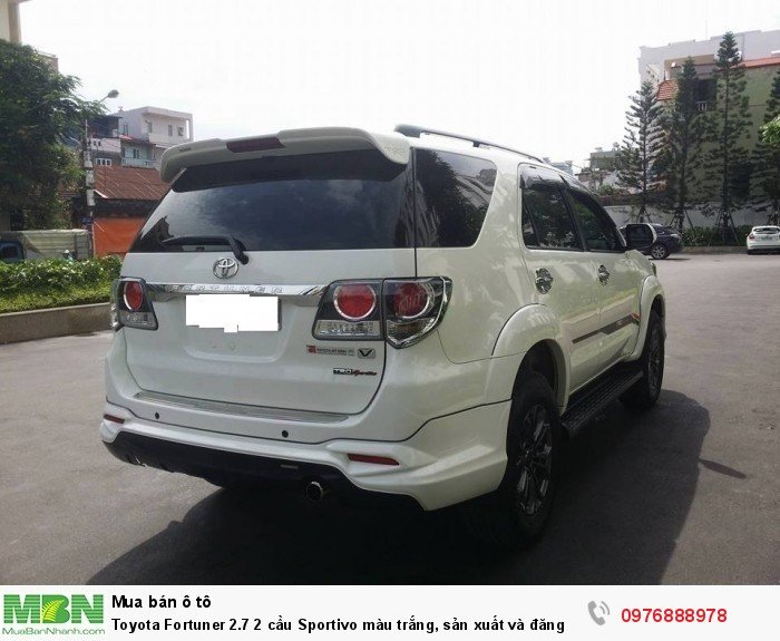 Toyota Fortuner 2.7 2 cầu Sportivo màu trắng, sản xuất và đăng ký tháng 10/2016