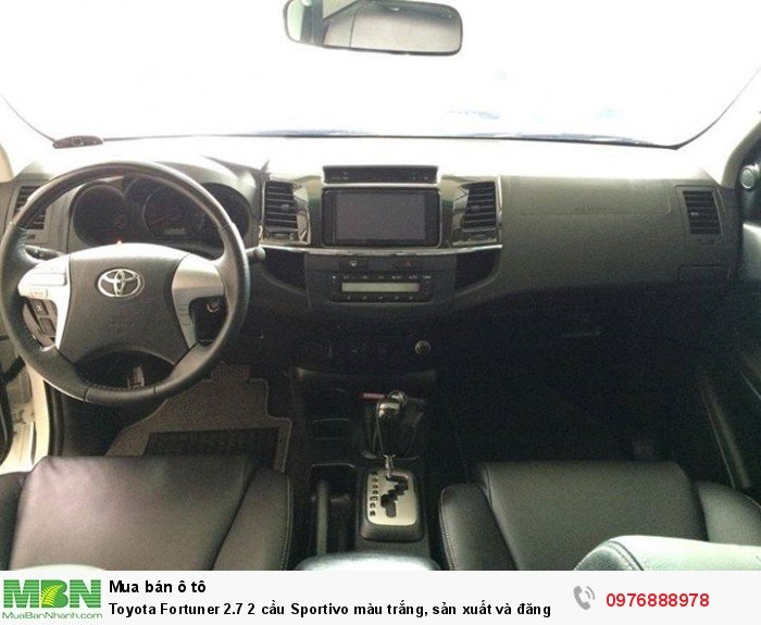 Toyota Fortuner 2.7 2 cầu Sportivo màu trắng, sản xuất và đăng ký tháng 10/2016