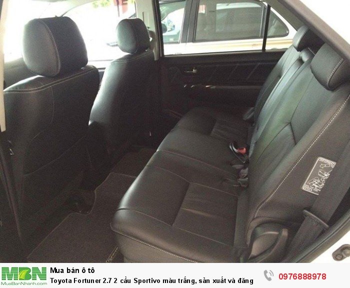 Toyota Fortuner 2.7 2 cầu Sportivo màu trắng, sản xuất và đăng ký tháng 10/2016