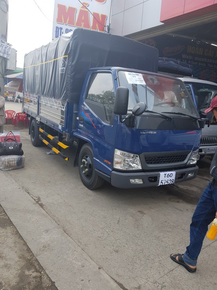 Xe tải iz49 2.4 tấn Hyunfai đôt hành giá rẻ hỗ trợ vay 95%