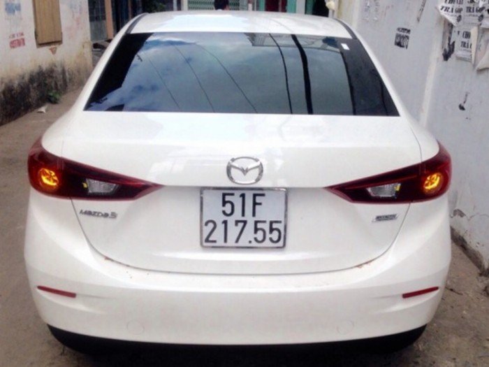 Xe ô tô Mazda 3 đời 2015 cho thuê giá rẻ