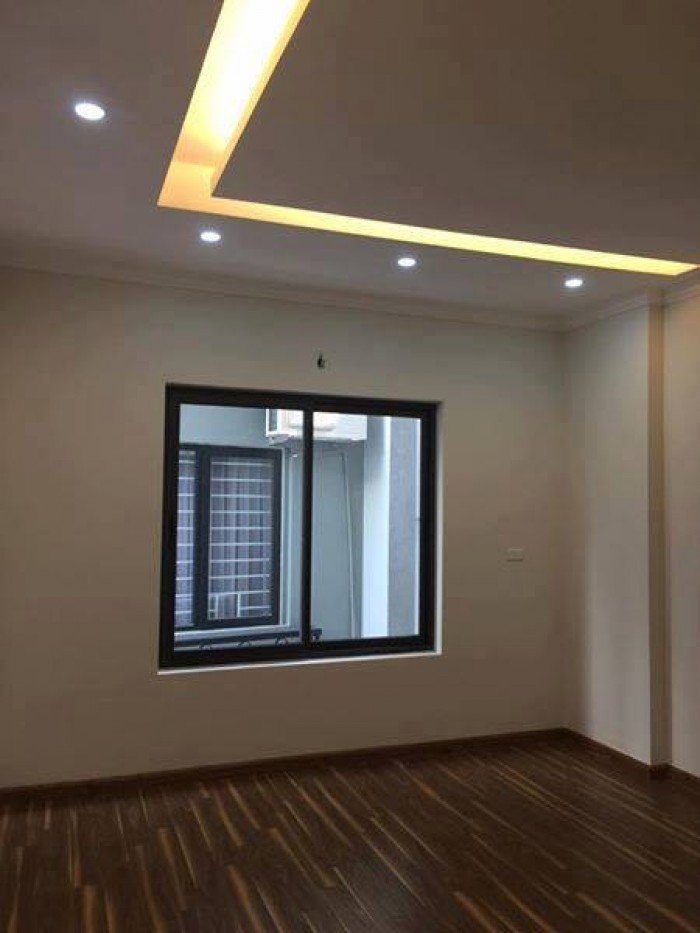 Nhà còn mới, đẹp về ở luôn Xã Đàn vị trí đẹp, 30m2