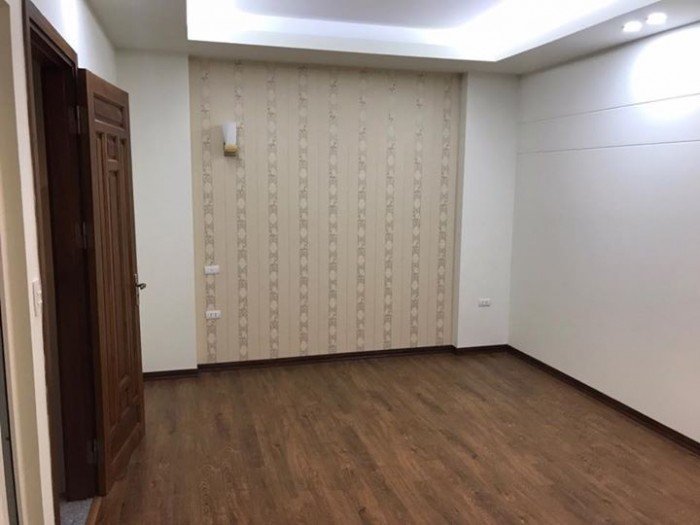 Bán nhà đẹp ở luôn, gần phố Tôn Đức Thắng, 29m2