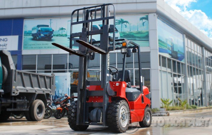 Xe nâng máy dầu Maximal 3 tấn máy Isuzu