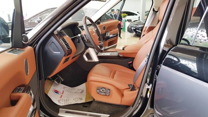 Range Rover SV Autobiography phiên bản 2 màu xe thương mại mới