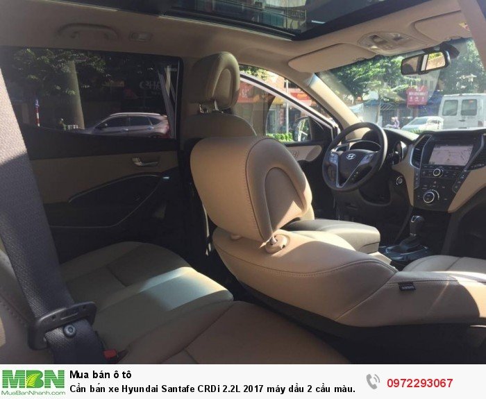 Cần bán xe Hyundai Santafe CRDi 2.2L 2017 máy dầu 2 cầu màu trắng