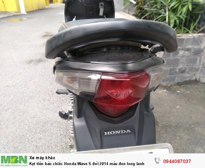 Kẹt tiền bán chiếc Honda Wave S đời 2014 màu đen long lanh
