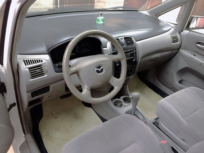 Bán xe Mazda Premacy 2003, màu trắng, giá cạnh tranh, chính chủ Hà Nội