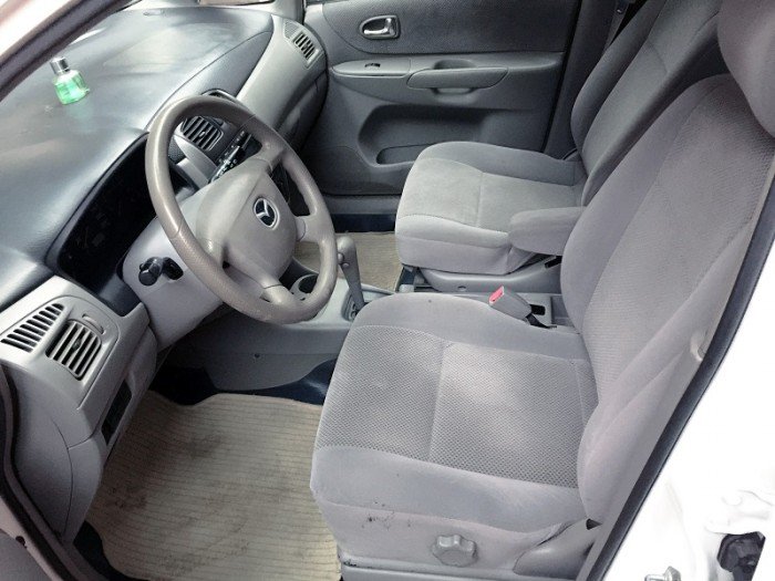Bán xe Mazda Premacy 2003, màu trắng, giá cạnh tranh, chính chủ Hà Nội