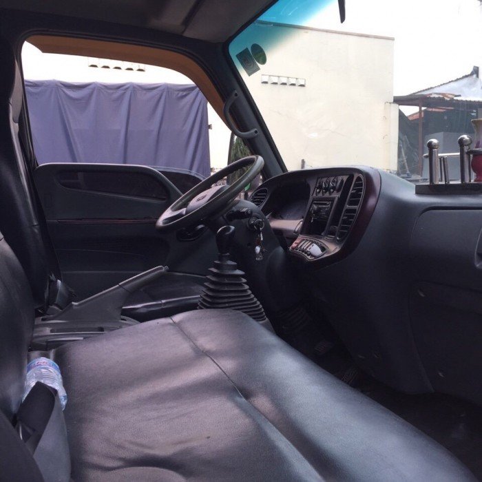 hyundai hạ tải thành phố màu trắng cũ