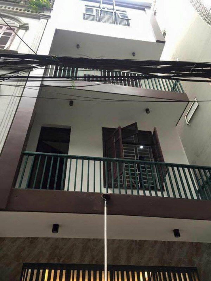 Cần bán gấp căn nhà 4 tầng, 46m2, phố Hoàng Văn Thái, nhà đẹp, hiện đại