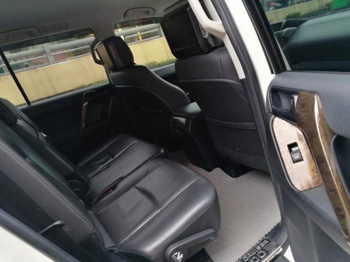 Toyota Prado TXL 2.7 model 2015 màu trắng